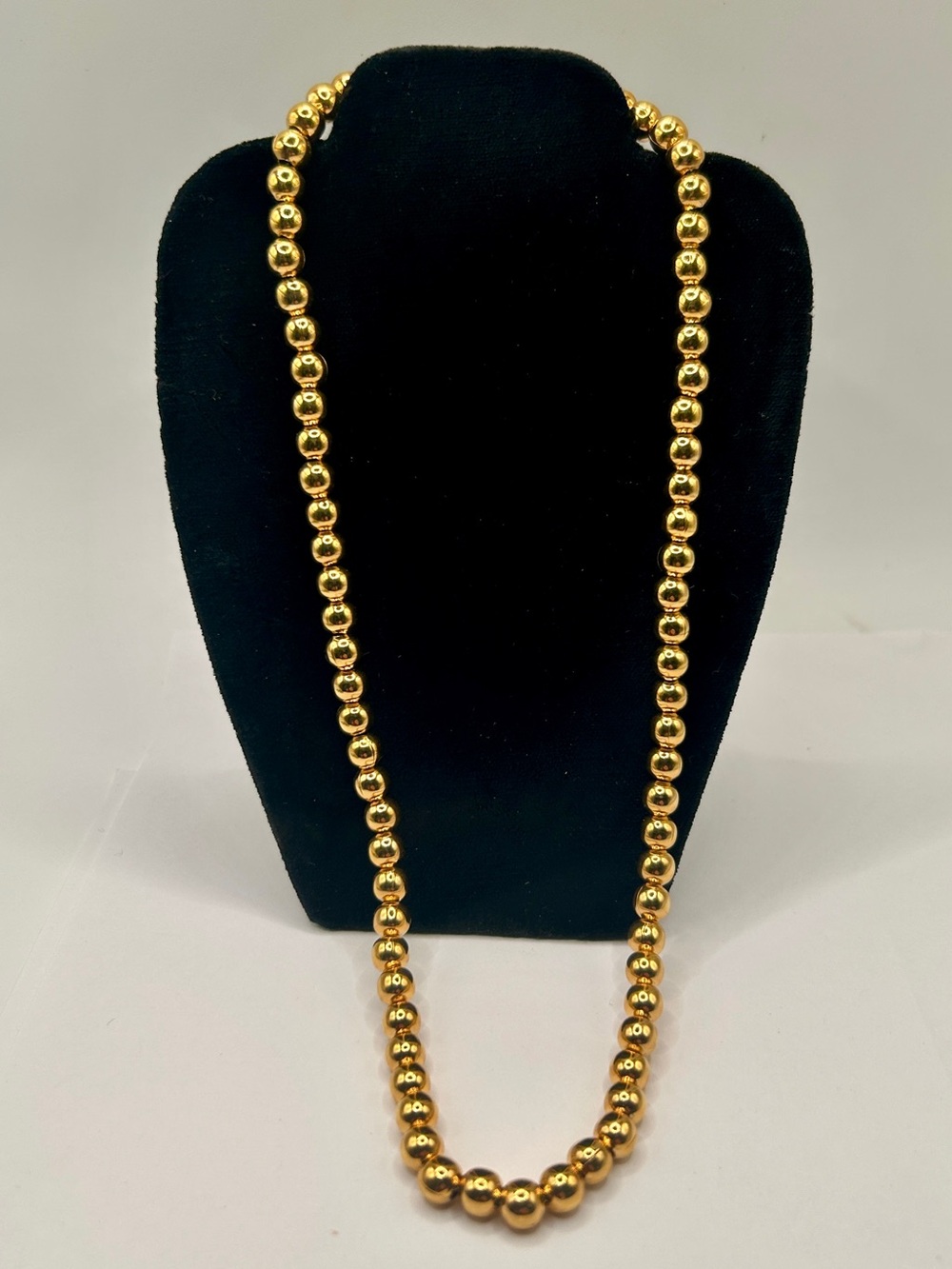 Vintage Monet Gold Beaded Necklace - Timeless Women’s Jewelry - Picture 9 of 9